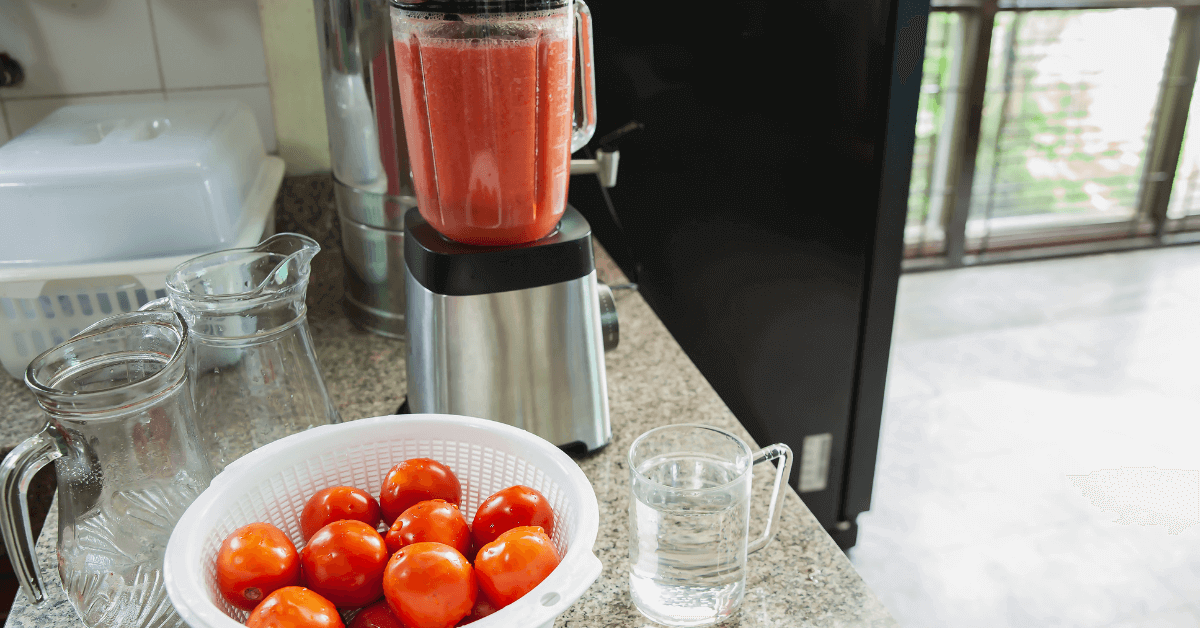 https://foodprepguide.com/wp-content/uploads/2022/09/blender-tomato-juice.png