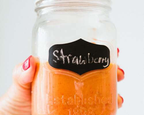 homemade strawberry vinaigrette salad dressing