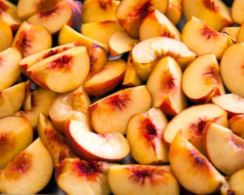 peaches ready to be flash frozen