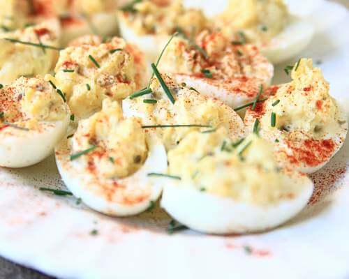 christmas-themed-deviled-eggs