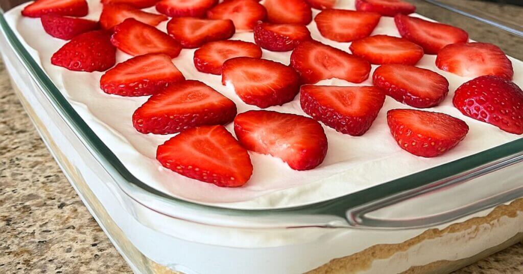 no-bake-strawberry-lasagna-recipe